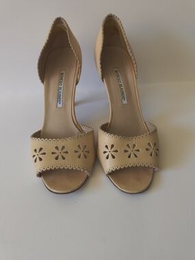 Vintage Manolo Blahnik Tan Leather Open-Toe D'Orsay Heels